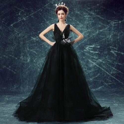 2019 Black Gothic Wedding Dresses V Neck Casamento Vintage Bridal Gowns Elegenat Appliques Bow Tulle Vestido De Novia