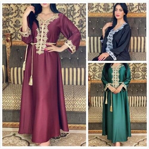 Middle East Dubai Embroidered Embroidered Gold Lace Jalabiya Dress Abaya Muslim Girl Middle East Arab Abaya Muslim Slim Dress