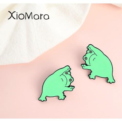 Funny Green Frog Enamel Pin Badge Brooch Bag Clothes Lapel Pin Buckle Cute Cartoon Animal Jewelry for Kids Friends Men Women