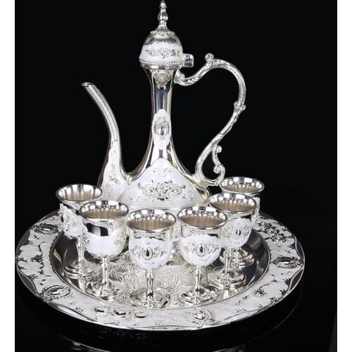 European retro creative wine set white wine cup wedding gifts, zinc alloy hip flask Russian hip flask home decoration