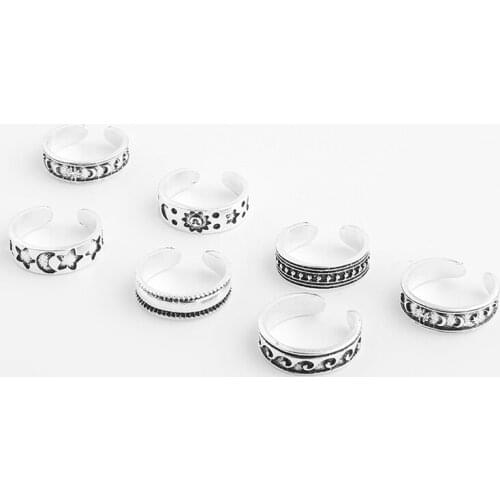 7Pcs Bohemian Adjustable Open Finger Ring Vintage Hollow Carved Star Moon Toe Rings Kits For Women Boho Beach Foot Ring Jewelry