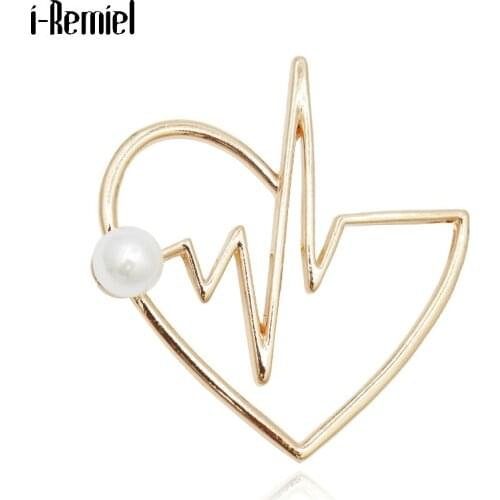 New Design Heart Love Heartbeat Metal Brooch Pearl Simple Fashion Suit Coat Collar Lapel Pin Jewelry Luxury Women Accessories