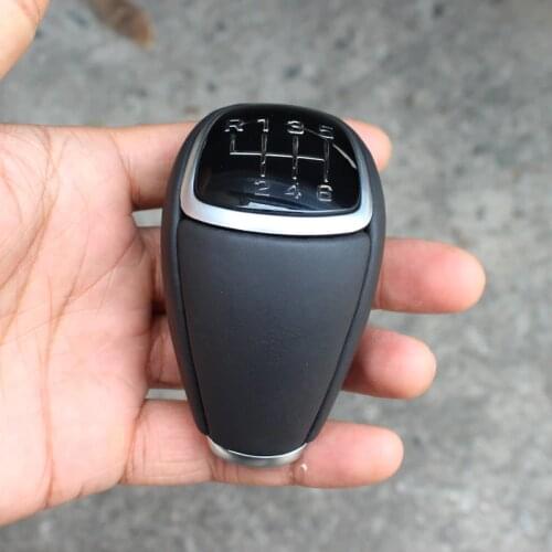 437112W200 M/T 6 Speed Genuine leather Gear Shift Knob for Hyundai Santa Fe Sports 2012-2015 Manual Leather Gear Shift Knob