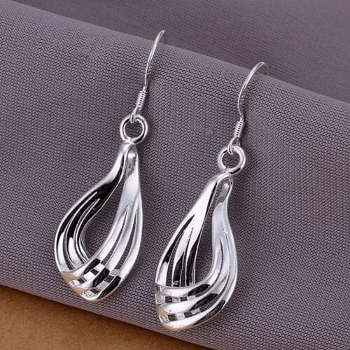Fashion jewelry Earring For Women, Plated Earrings three lines corrugated earrings /NFVJVRFE UYINOHNA silver color