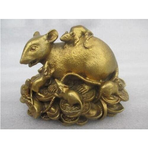 YM 305 Chinas rare old manual hammer rat, copper statue of five mice carrying goods metal handicraft