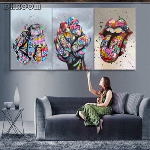Street Graffiti Canvas Painting Kiss Holding Hands Wall Posters and Prints Abstract Wall Art Picture for Living Room Home Decor