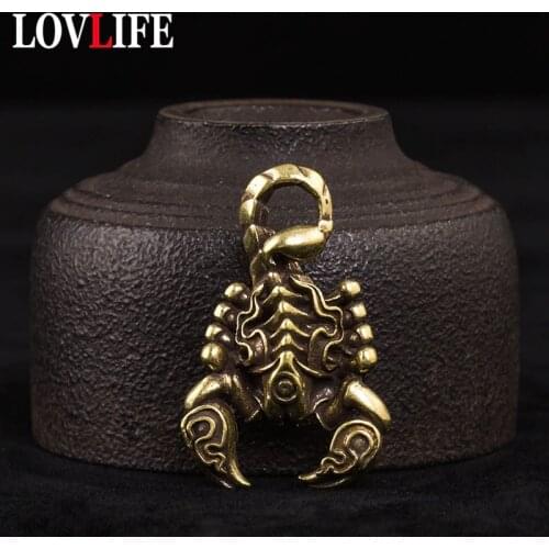 Solid Scorpion Keychain Pendant Pure Brass Animal Figurines Car Key Chain Hanging Jewelry Vintage Fashion Keyring Decor Pendants