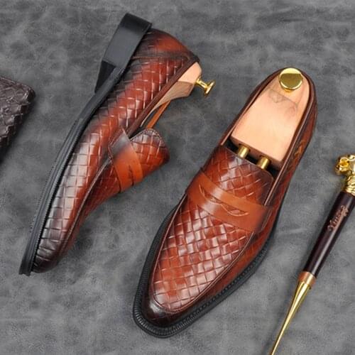 2021 New Tassels Mens Dress Shoes Leather Loafers Men Shoes Breathable Formal Wedding Shoes Herren Schuhe Zapatos De Hombre