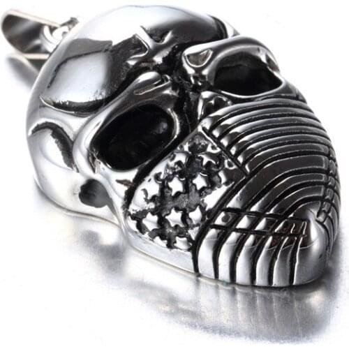 Man pendant The punk skull masks titanium steel pendant in the United States