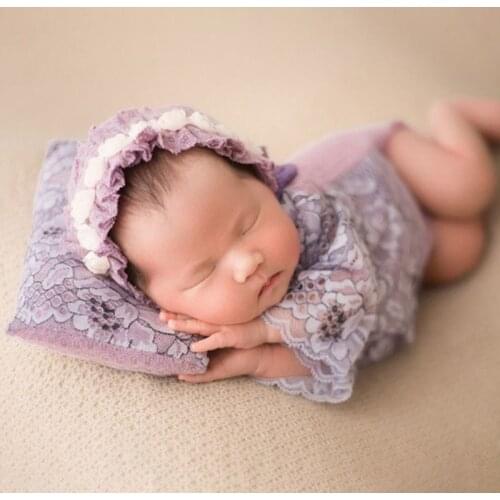 3 Pcs/set Newborn Month Photography Suits Baby Girls Boys Photo Props Infants Lace Cap Pillow Clothes Set