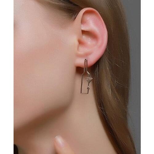 Hollow Red Wine bottle Shaped Earrings for Women Black Gold Color Funny Abstract Goblet Stud Earrings Ear Studs Party Jewelry