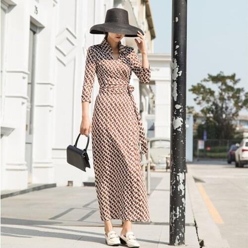 Korea Waist Long Dress elegant With A Dress 2020 Season Chain Printing V Lead Package Tun Xianshou Woman casual dress satin dres