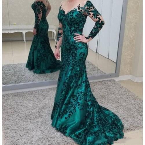 2020 Dark Green Sheer Jewel Neck Mother of Bride Groom Dresses Long Sleeves Illusion Backless with Buttons Long Formal Evening P