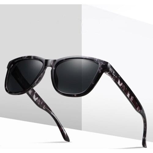 2021 New fashion ladies polarized sunglasses for men and women classic retro designer style shocking colorful sunglasses 3382