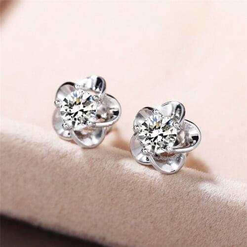 Huitan Delicate Flower Earrings Women with Round Cubic Zirconia Fresh Style Girls Stud Earrings Simple Stylish Jewelry Wholesale