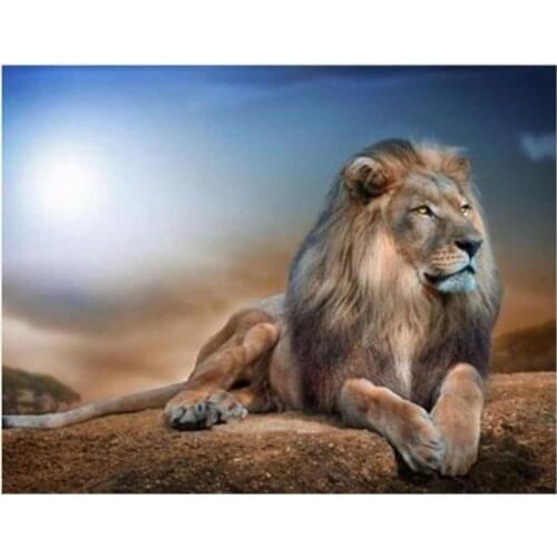 TOUOILP square full Diamond Painting Leeuw 15