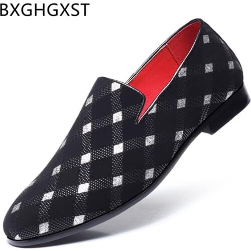 Fashion Men Dress Shoes Coiffeur Loafers Men Casual Shoes Italian Brand 2020 Designer Shoes for Men Formal Sepatu Slip on Pria
