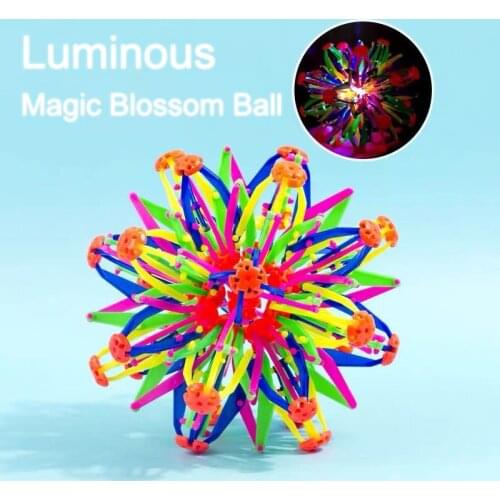 Colorful LED Luminous Magic Telescopic Ball Expanding Ball Toys Sizes Baby Throwing Ball Stretching Shrinking Ball Sphere Toys