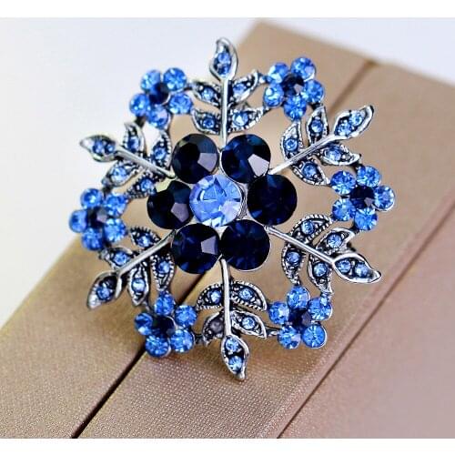 Fashion Vintage Crystal Snowflake Flower Brooches Wedding Bouquet Rhinestone Brooch Pins For Women Corsage Wedding Accessoris