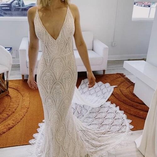 Fit-n-Flare Wedding Dress 2020 Bohemian Style Lace Sexy vestidos de novia Scallop Bow Tied Train Deep V-Neck robe de mariage