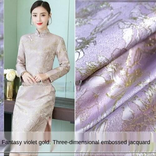 Three-dimensional embossed gold silk jacquard dress garment fabric, sewing fabric factory shop is not out of stock