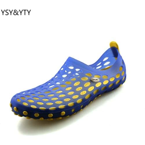 2019 new Jelly men hollow breathable sandals summer garden hole shoes massage bottom cool slippers Breathable massage