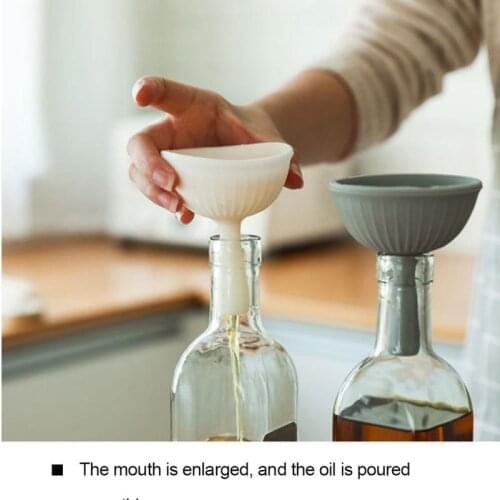 Portable Funnels Household Liquid Dispensing Kitchen Tools Mini Foldable Funnel Silicone Collapsible Funnel Folding Home Cocina