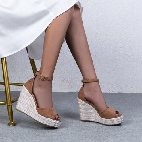 New Women Sandals Summer Large Size Wedge Buckle Belt Open Toe Slope Heel Weaving Sandals Breathable Summer Beach Shoes