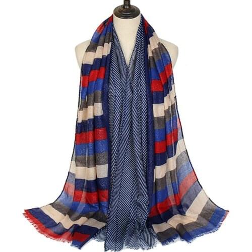 Hot Selling Thin Cotton and Linen Malaysia Scarf Autumn and Winter Womens Breathable Striped Print Shawl Go Shopping Scarves