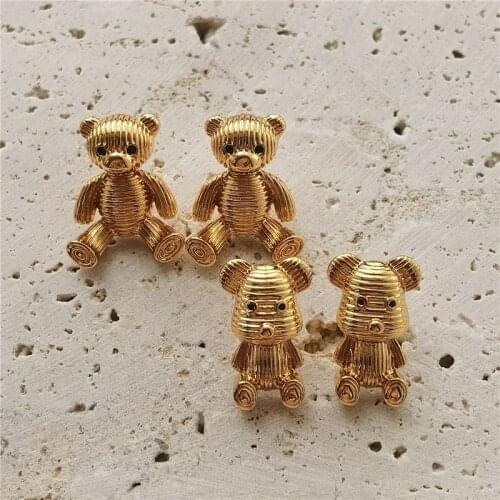 Fashion creative cute bear earrings metal texture retro ins cold wind new tide earrings earrings temperament