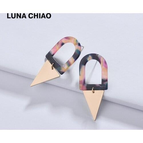 LUNA CHIAO Fashion Gold Plating Triangle Metal Lucite Resin Colorful Acrylic Drop Earrings for Ladies