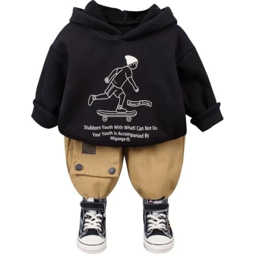 Baby boy clothes boy autumn and winter cute cartoon plus fleece hooded sweater suit thick warm casual sweater overalls set