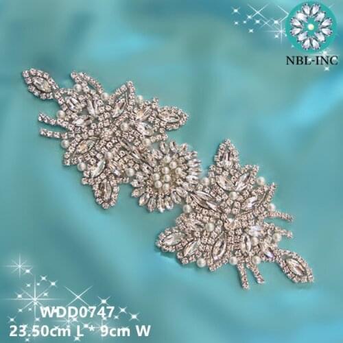 30PCS )Wholesale bridal hand beaded sewing crystal rhinestone applique patch iron on for dresses WDD0747