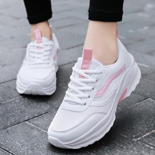 Breathable Running Shoes For Women Lightweight Height Increase Sports Shoes Black Woman Outdoor Jogging Sneakers Pink Chaussure