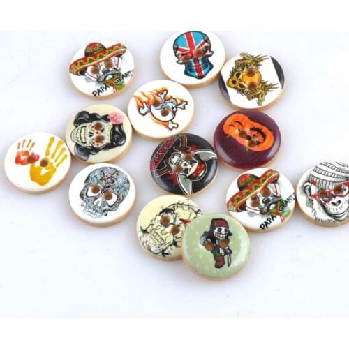 30pcs Skull Style Wooden Sewing Buttons for Halloween Decoration Scrapbooking Handmade Craft Supplies 25mm MT0877