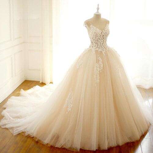 Vestido De Novia V-Neck Ball Gown Wedding Dress Hand Made Flowers Trouwjurk Vintage Abito Da Sposa Sequined Beading Gelinlik