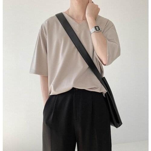 Solid V-neck Loose T-shirt Men Korean Fashion Khaki T-shirt Men Casual Short-sleeved Basic T-shirts Mens Summer New 2021