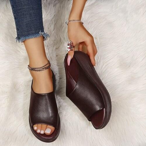 Women 2021 Summer New Flat Wedges Sandals Slippers Female Casual Platform Fashion Pu Comfortable Outdoor Beach Slides