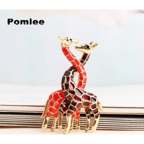 Pomlee 4 Colors Two Necks Together Giraffee Brooches For Women Unisex Love Animal Party Brooch Pin Gifts Whosales