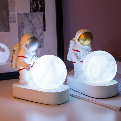 Creative Resin People Model Table Lamp Room Home Decoration Accessories Modern Astronaut Miniature Figurines Christmas Gifts