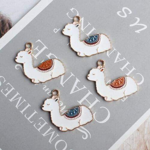 Zinc Alloy Jewelry Charms 50pcs/Lot 28*30mm Gold Tone Plated Kawaii Animal Sheep Necklace Pendant Ornament Accessories DIY