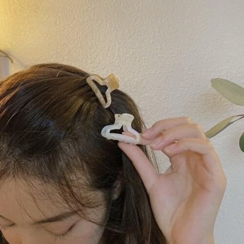 Leopard Hair Clip for Women Girls Hair Claw Chic Barrettes Crab Hairpins Styling Claw Clips Fashion Hair Accessories