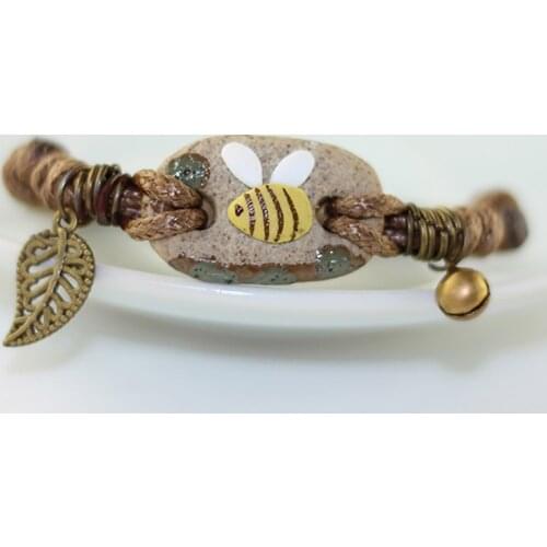 Hollow Leaf Bracelets Ceramic Bee Charm Bracelet Bronze Bells Pendant Chains For Women/Men Japanese Cartoon Wristband Bangle
