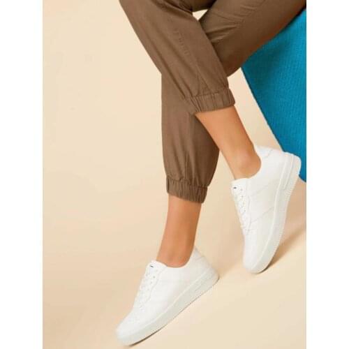 Muggo Shoes High Quality English Made Free Shipping WHITE. Unisex shoes. Suitable for daily wear. Quality stylish cheap shoes