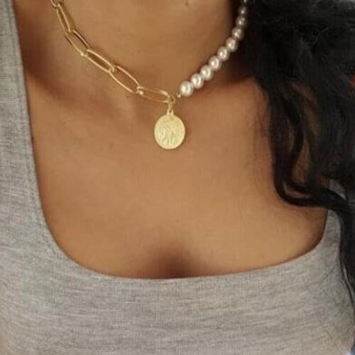 Retro Imitation Pearls Coin Portrait Pendant Necklace for Women Hip Hop Gold Color Long Chain Necklace Collar Party Jewelry Gift