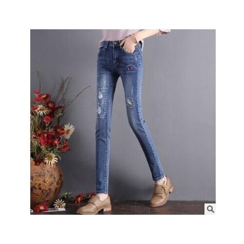 2017 New Autumn Stretch Embroidered Jeans For Women Elastic Flower Jeans Female Pencil Denim Pants Hole patch Pantalon Femme