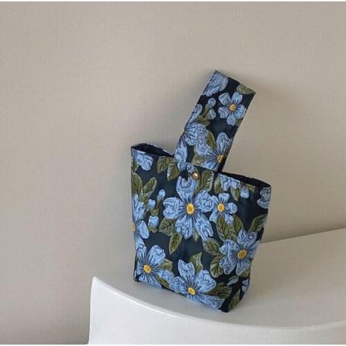 Summer Womens Retro Flower Shoulder Bag Female Jacquard Blue Floral Handbags Vintage Ladies Cloth Mini Tote Purse Bucket Bag