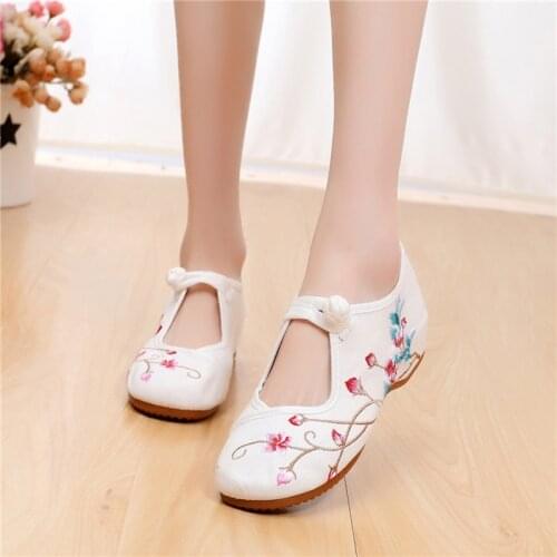 Shose women hanfu shoes canvas embroidery dance shoes chinese ancient shoes Chinese traditional shoes