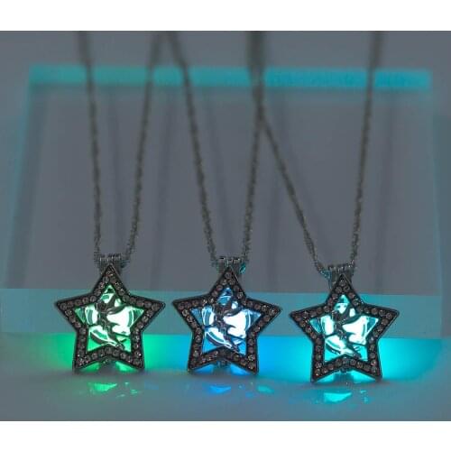 Fashion Five-Pointed Star Glowing Pendant Necklace Classic 3 Colors Hollow Luminous Pendant Charm Metal Chain for Women Men 2019