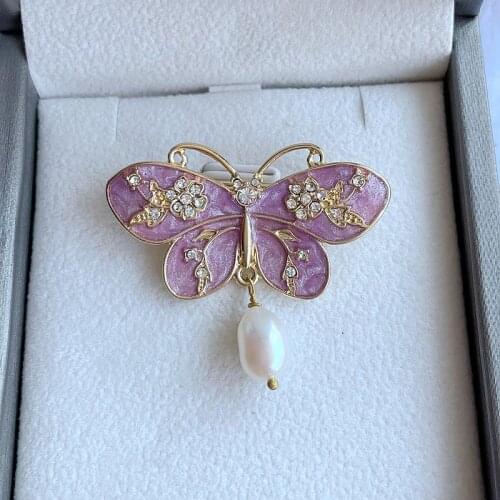 Enamel oil Butterfly Brooch fresh water pearl idyllic style Brooch light proof alloy inlaid with gem womens Brooch spot
